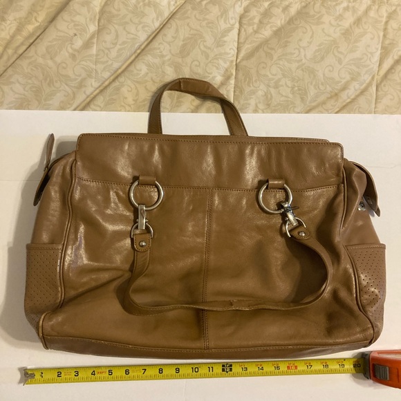 Wilson Leather tan weekend/overnight bag - Picture 8 of 9